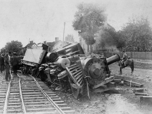 Loco couchée 001b.jpg