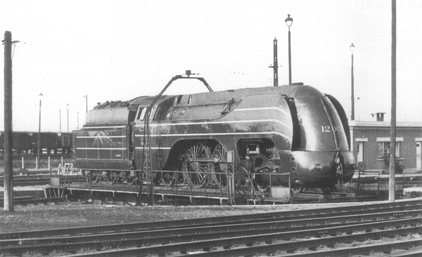 Schaerbeek 1951 Type 12 001b.jpg