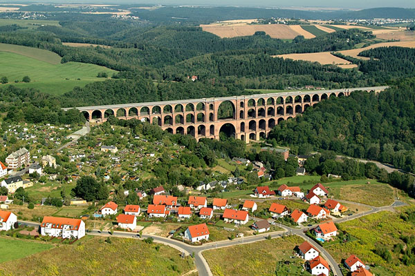 Viaduc de Göltzschtal 001.jpg